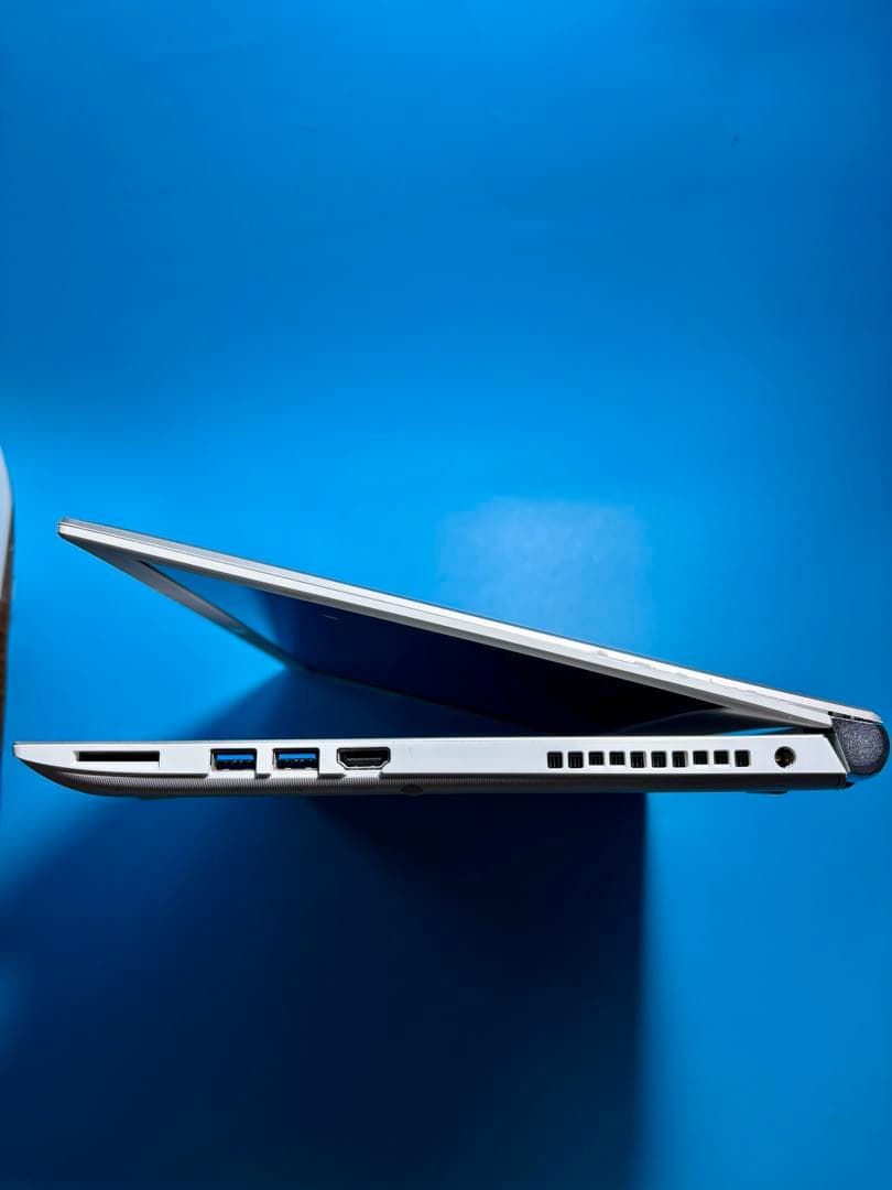 東芝 dynabook T65/GG i7 8550U SSD 2TB 32GB