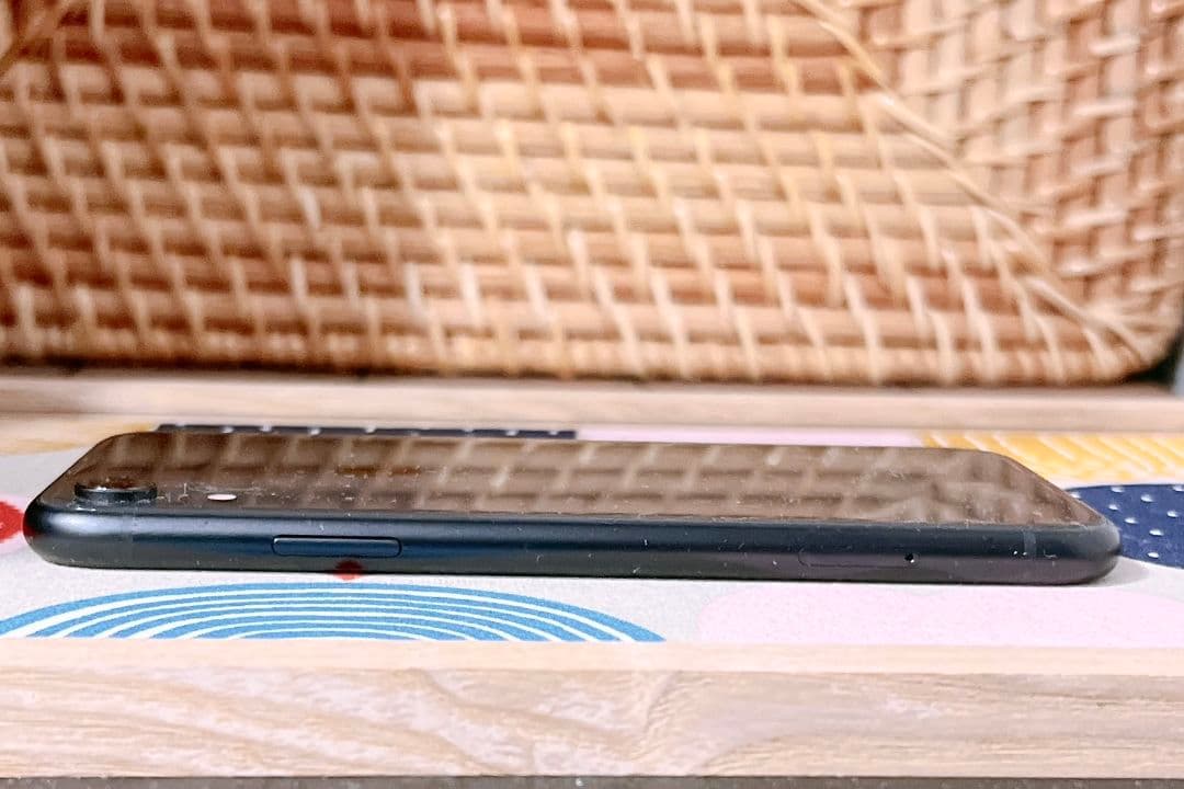 【美品】iPhoneXR Black 黒 128GB SIMフリー