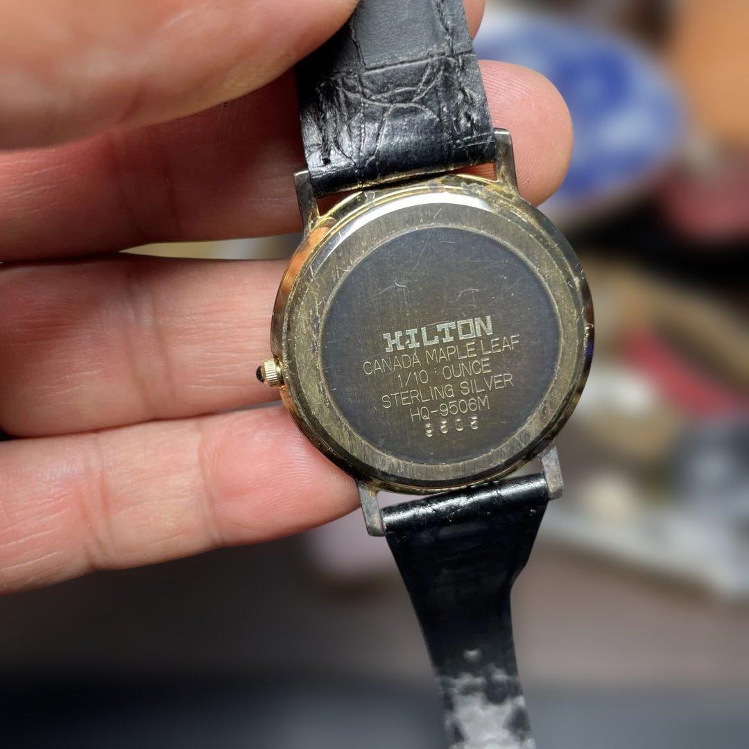 Klaeuseクロイゼ メープルリーフ 1/10オンス クォーツ 腕時計