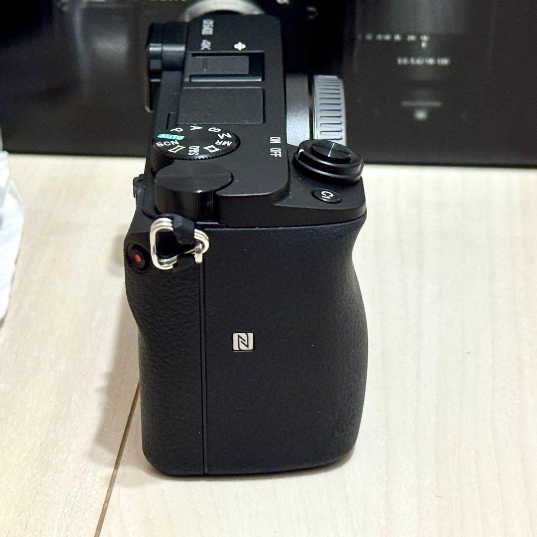 未使用に近い　SONY α6400 ILCE-6400 ボディ