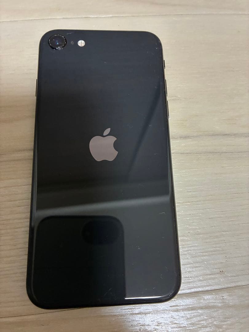 iPhoneSE2 64GB ブラック　バッテリー77%