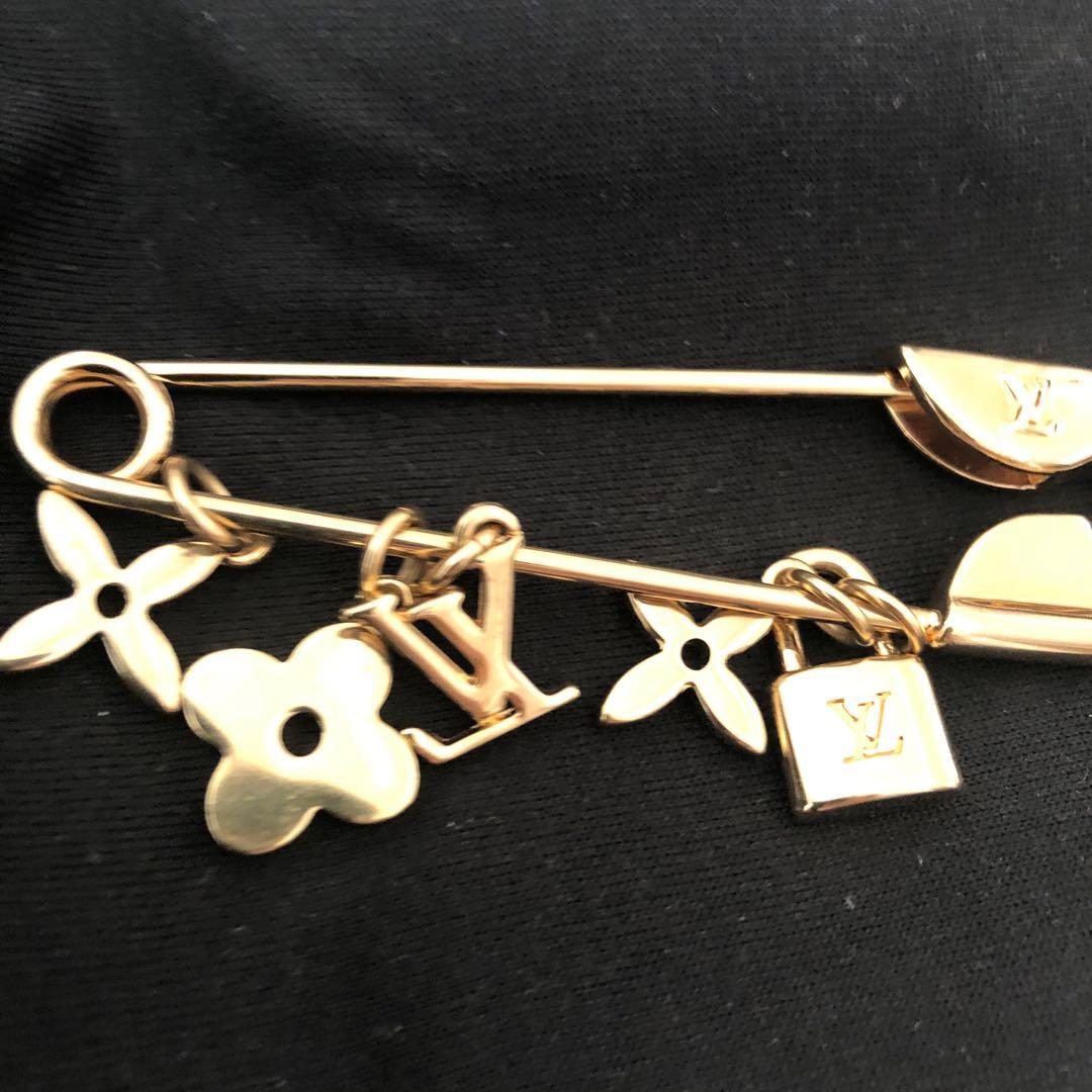 Louis Vuitton 安全ピン型ブローチ ゴールド