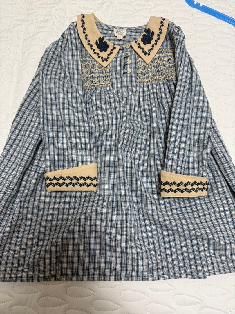 Apolline チェック柄刺繍ワンピース 長袖