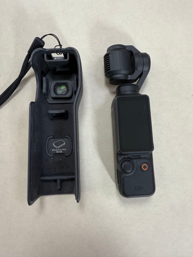 美品　DJI カメラ Osmo Pocket 3 クリエイターコンボ