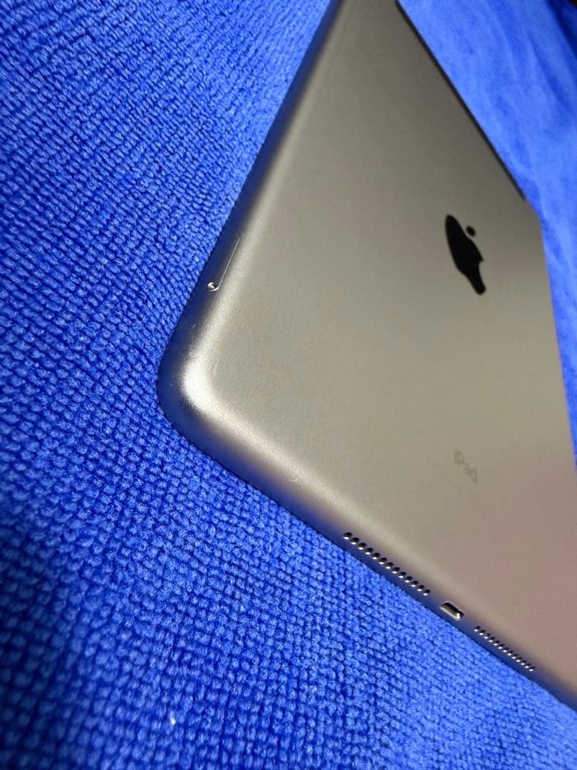 【美品】iPad (第6世代) Cellular SIMフリー