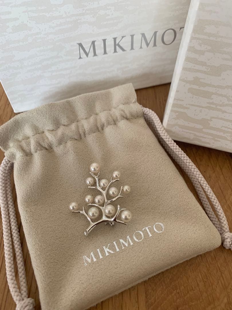 ミキモト　幸福の木ブローチ