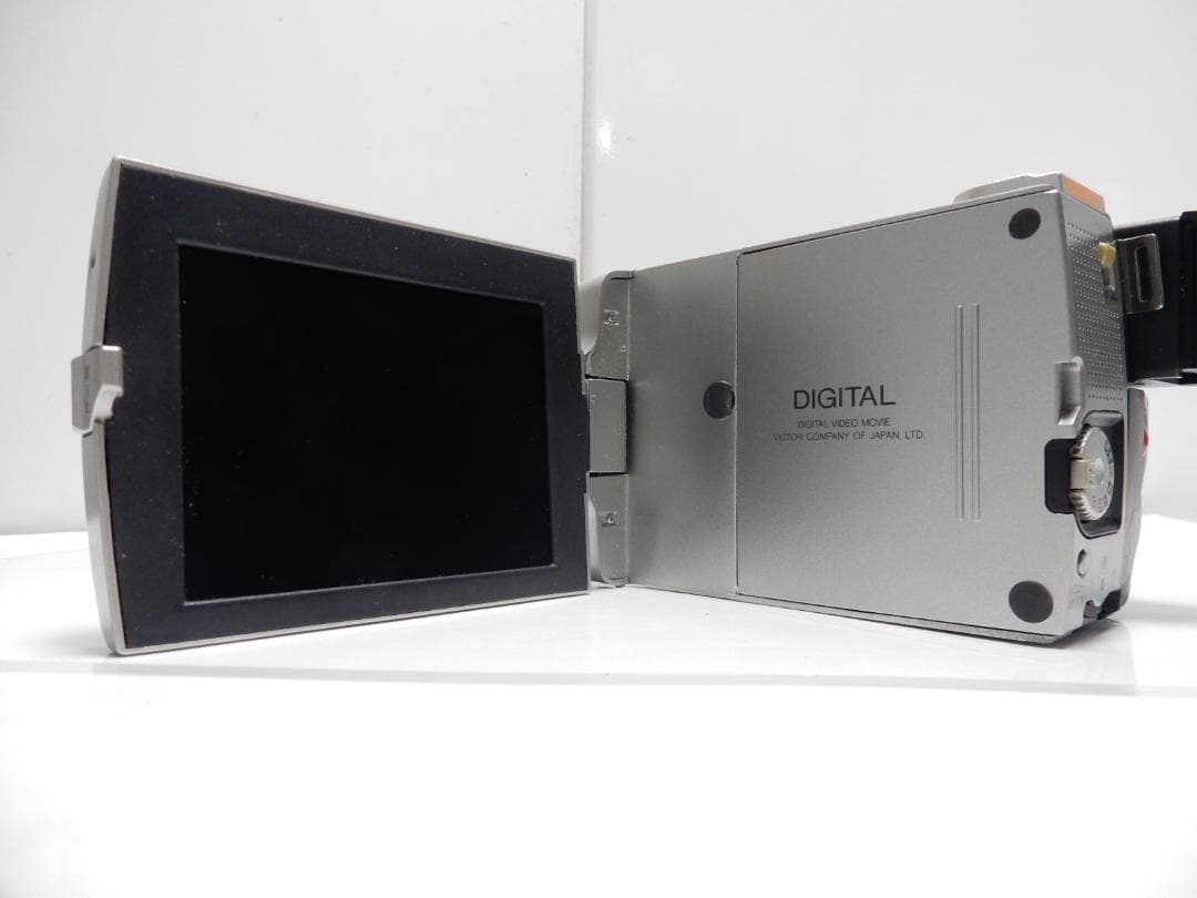 希少　大人気　動作品　ビクター Victor GR-DVL ビデオカメラ