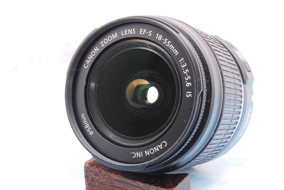 Canon EOS 70D☆手ぶれ補正標準＆超望遠☆一眼レフカメラ☆Wi-Fi