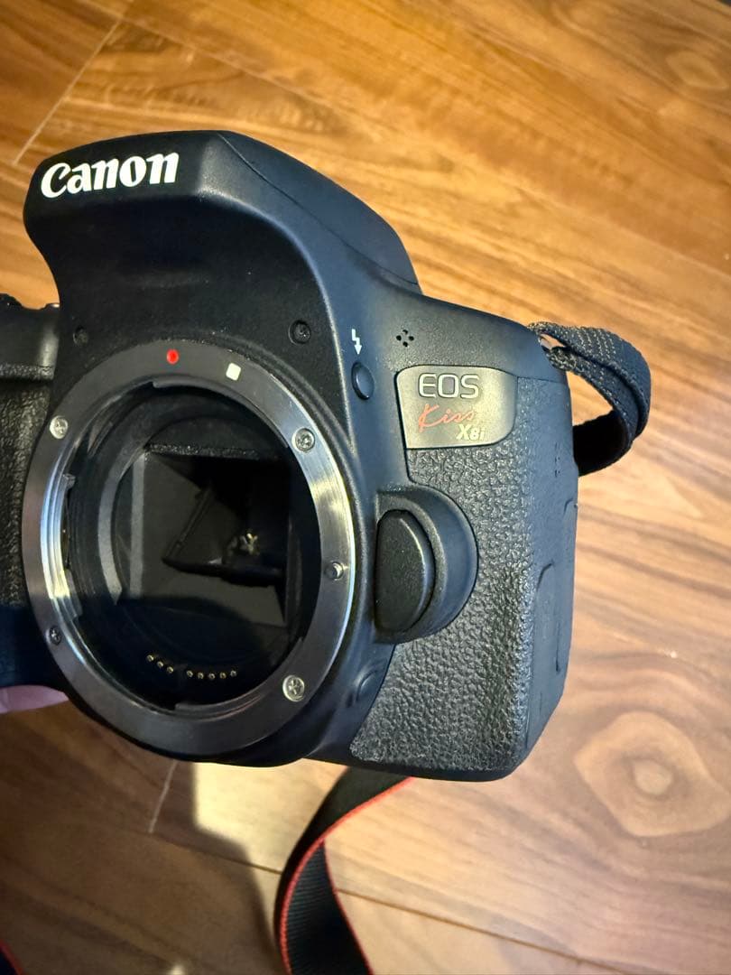 Canon EOS Kiss X8i キャノン デジタル一眼レフダブルレンズ