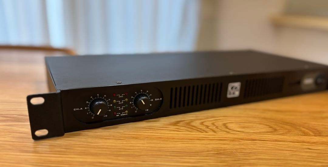 Classic pro DCP1100パワーアンプ