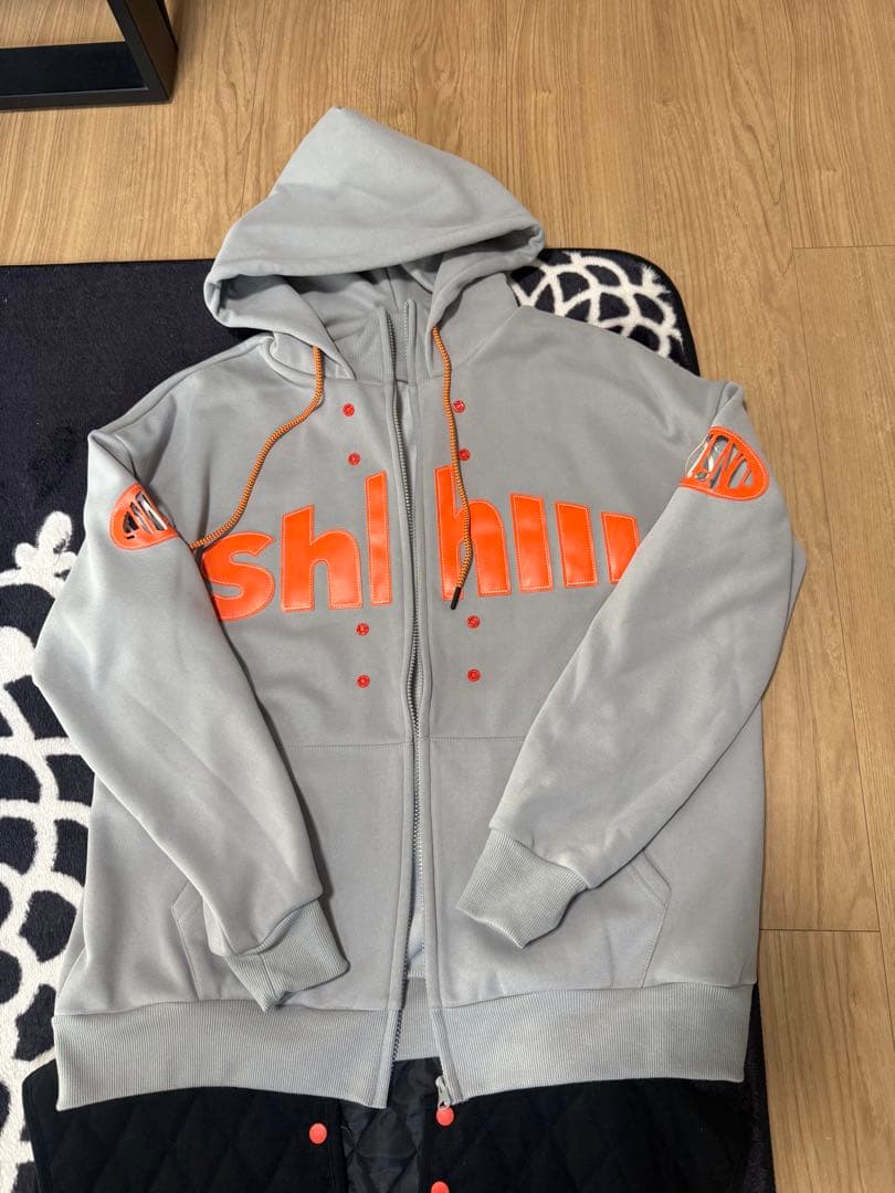 バウンディ　VAUNDY フード付き DOME TOUR 2026 値下げ可