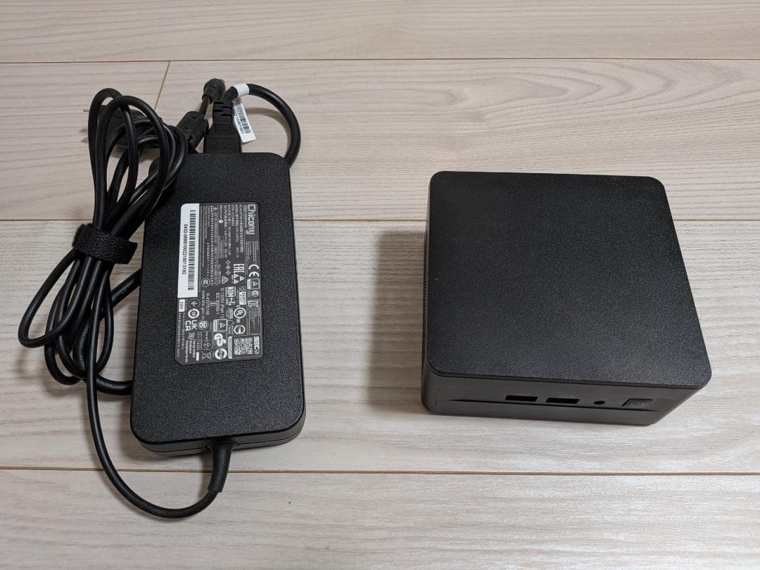 ミニPC(Intel NUC12WSHi7000+メモリ32GB)