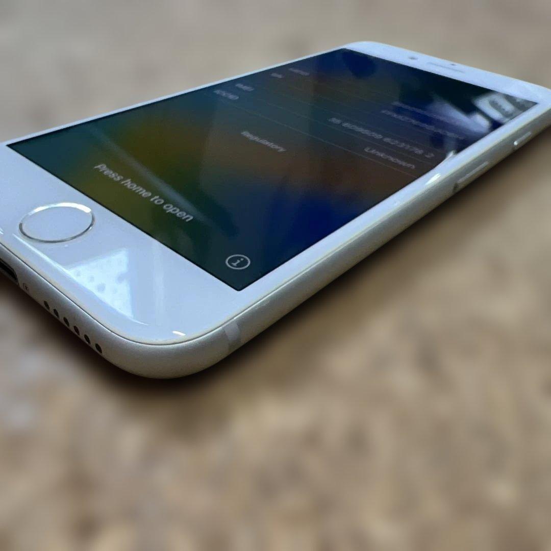 iphone8 64GB SIMフリー 84% シルバー