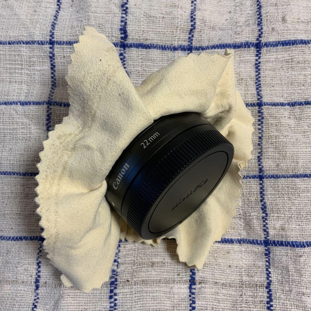 【Canon EOS M ミラーレス一眼】 本体＋レンズ2本付き