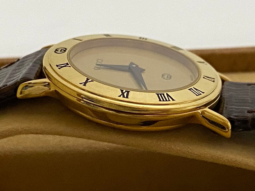 電池交換済み　GUCCI　グッチ　3000L　クオーツ　レディース時計