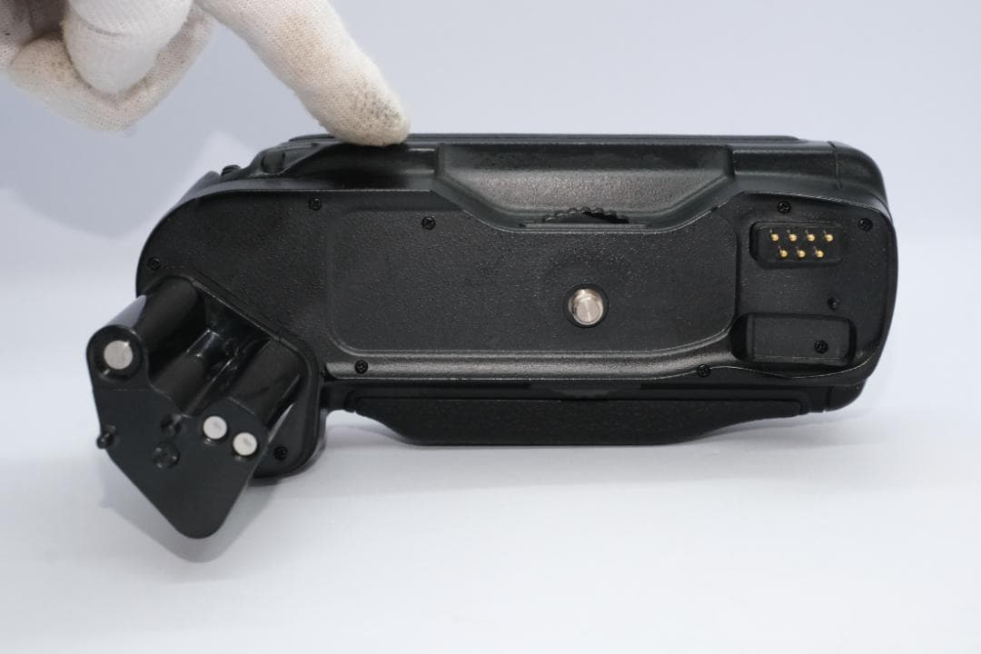 Nikon ニコン F100 MB-15グリップ・レンズ付き　 一眼レフカメラ