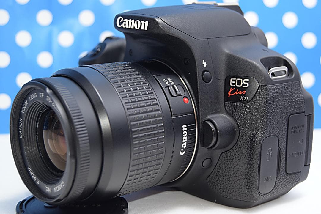 Canon kiss x7i❤スマホ転送できる！❤自撮り可能❤高画質一眼レフ
