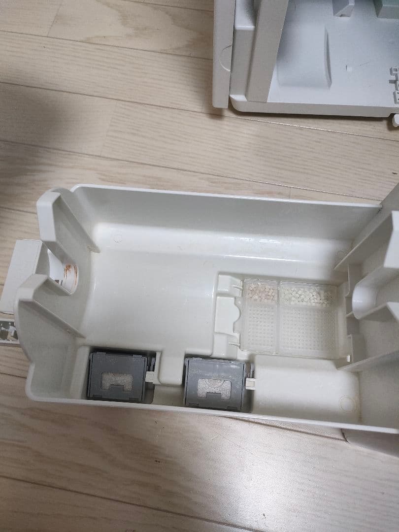 パナソニック　ジアイーノ　次亜塩素酸空間除菌脱臭機　F-MV2100