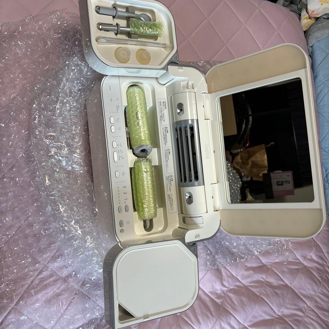 【期間限定大幅値下‼︎1度使用後、専門会社にて消毒済】美顔器【saqina】