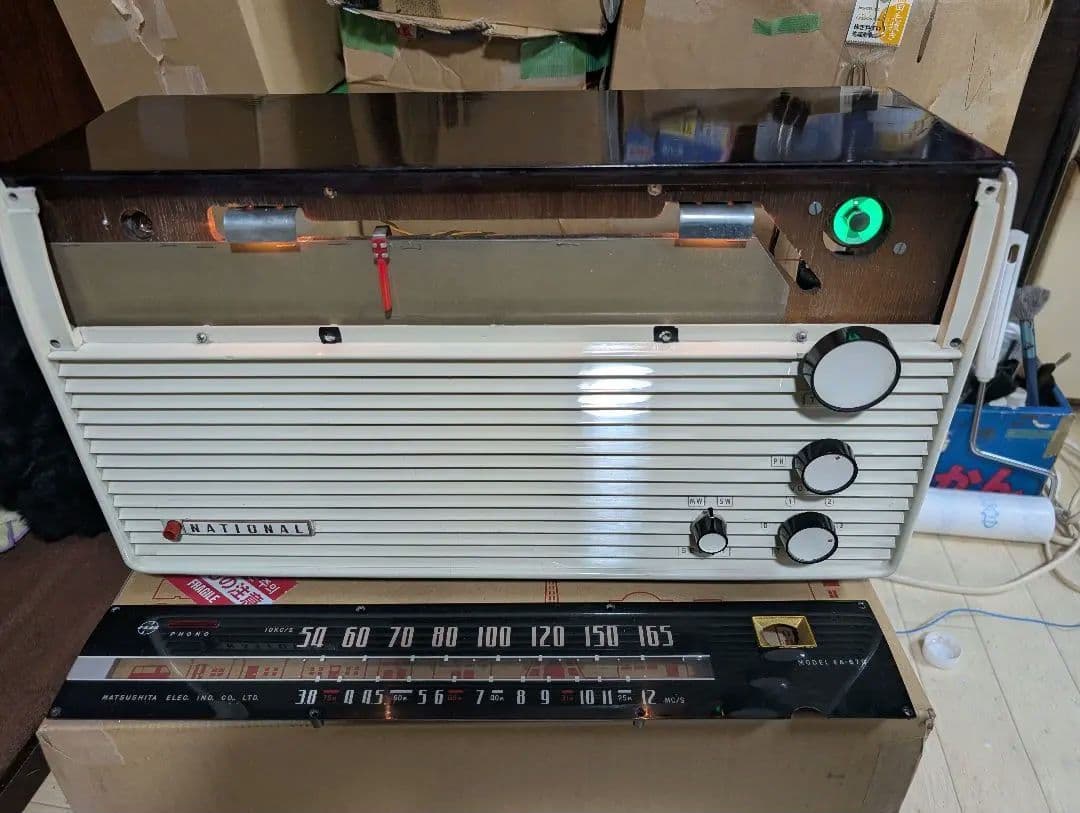 レトロ真空管ラジオアイ付　家族団らん　Bluetooth　美品