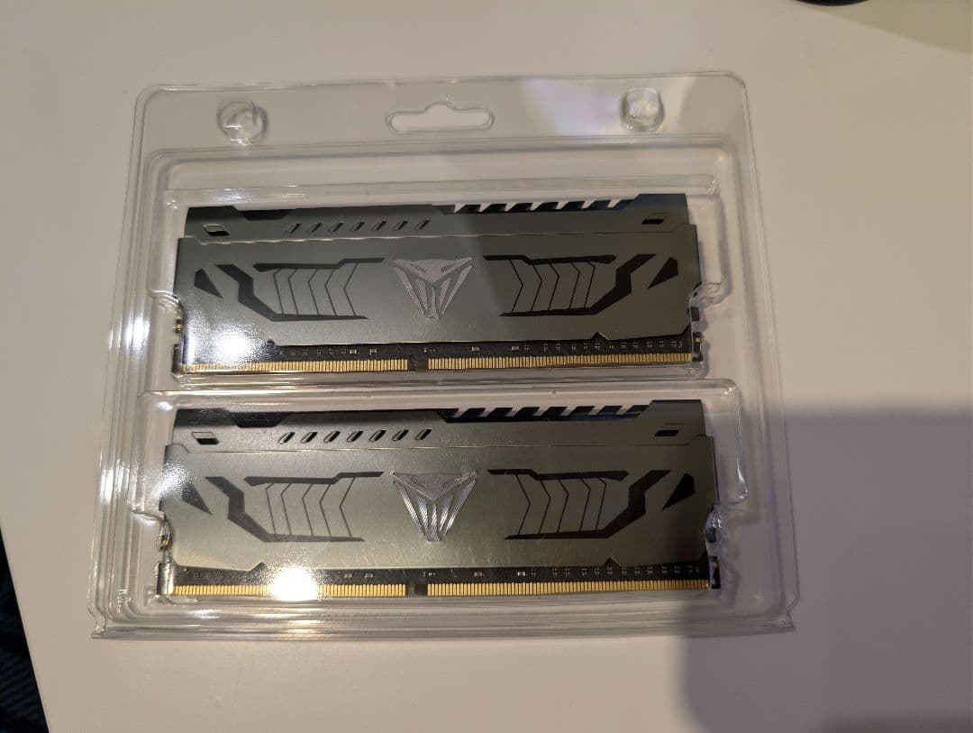 Patriot Viper Steel DDR4 メモリ 64GB 中古