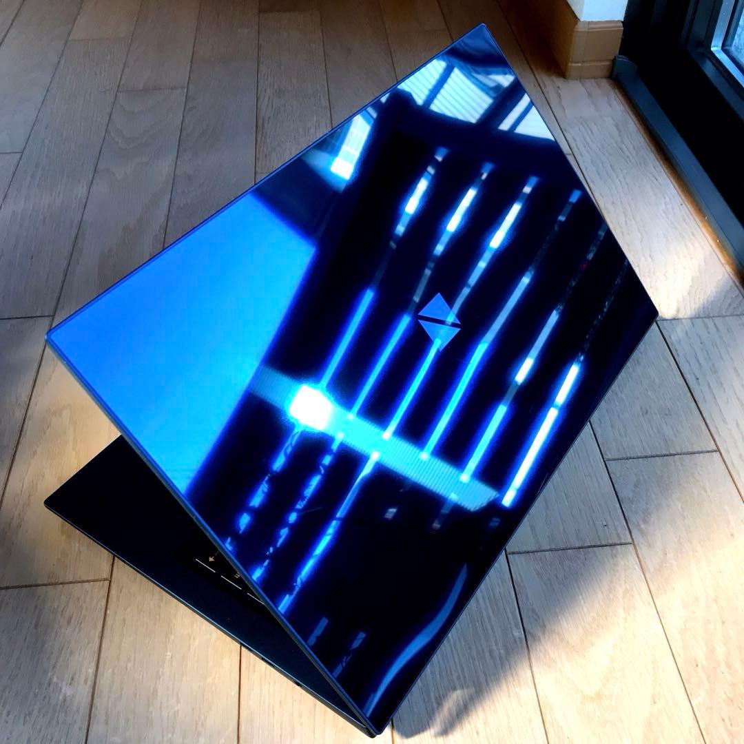 美品LaVieVEGA LV750/R【有機ELUltraHD4Kディスプレイ】