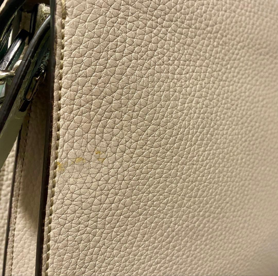 定価57.7万円 フェンディ ピーカブー ISeeU スモール　レザーバッグ