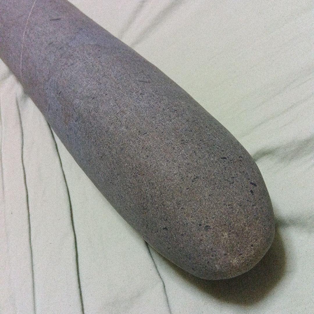 シーでございます　「考古資料」縄文遺跡、磨製石器、安山岩、　石棒、縄文、