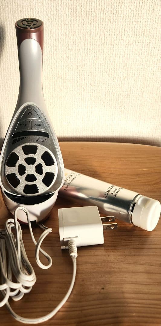 Jエステ　ems 美顔器