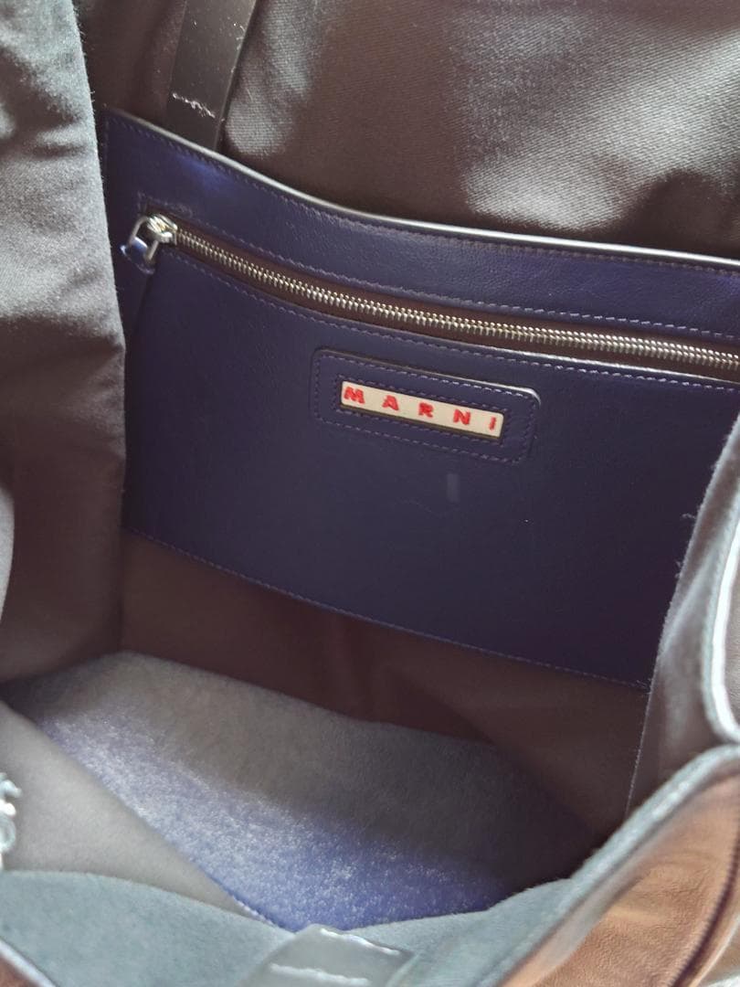 MARNI MUSEO レザートートバッグ　NAVY×BLACK 　O