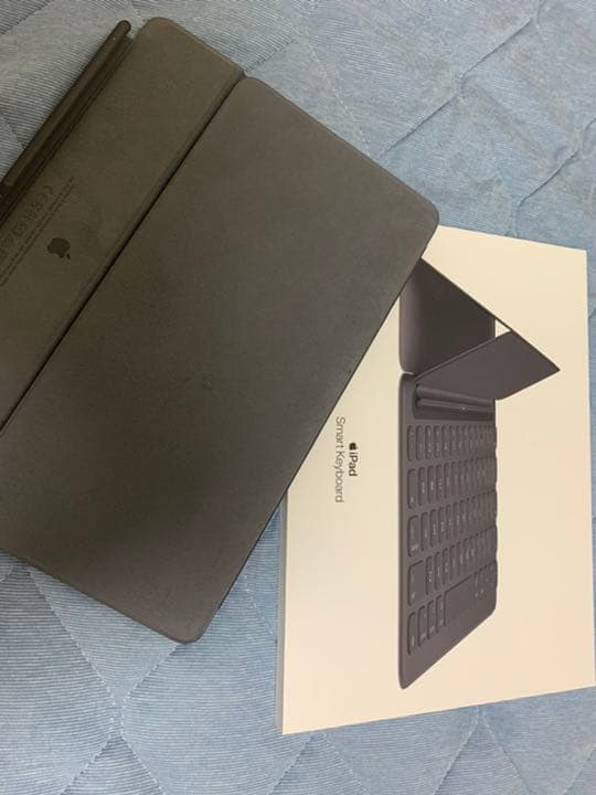 Windowsタブレット本体 Smart Keyboard