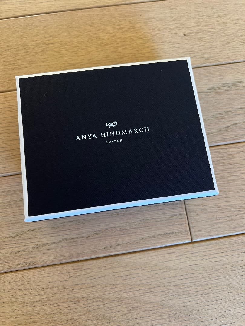 最終値下げ！新品箱付き★Anya Hindmarch名刺入れ