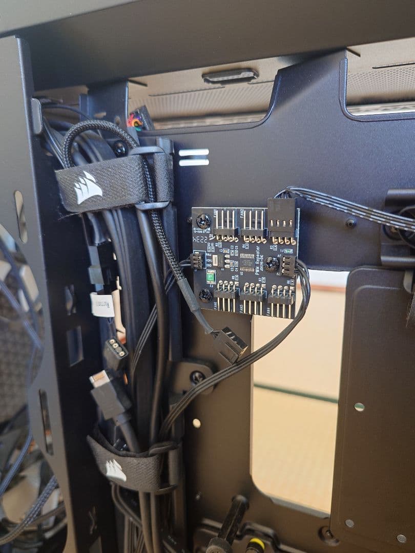 Corsair 5000D Airflow強化ガラスPCケースARGBファン付き