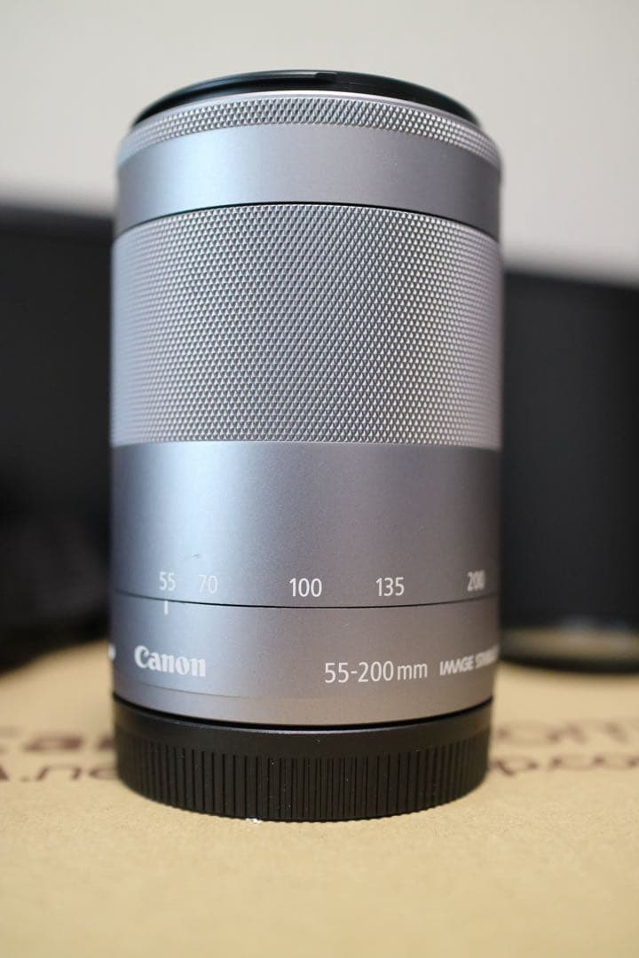 Canon EF-M 55-200mm ズームレンズ キヤノン