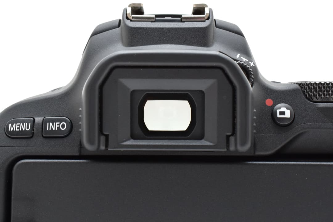 ほぼ未使用 Canon EOS Kiss X9 Wi-Fi STM #8996