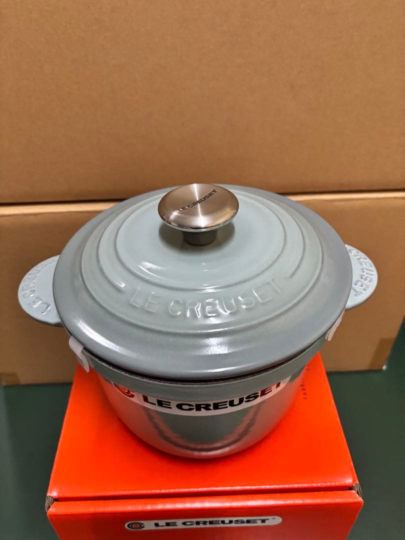 ルクルーゼ　ココット・エブリィ 18 シーソルト (ブラックマットホーロー)