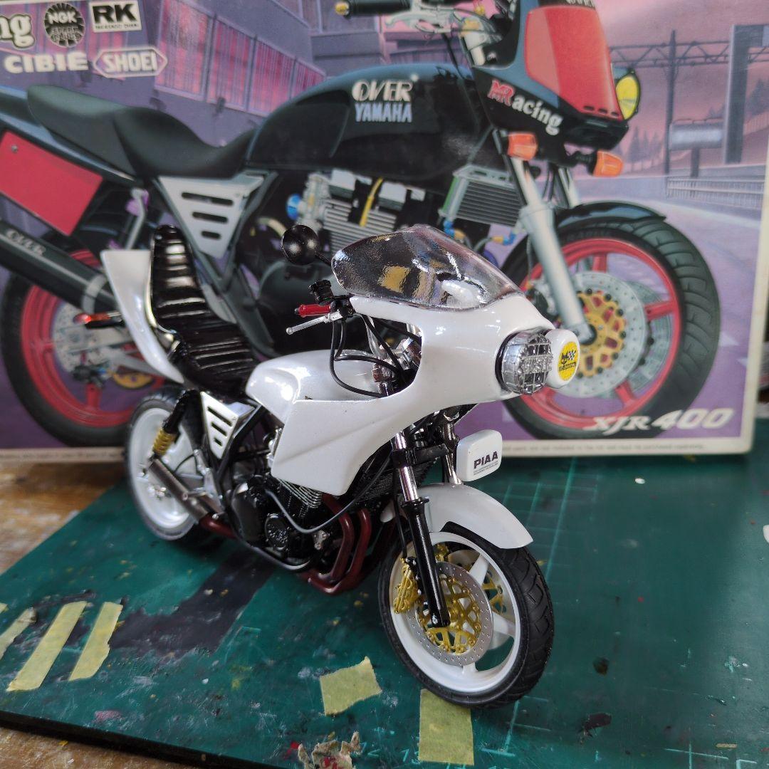 たけちゃんXJR400 プラモデル 族車仕様 デュアルカウル付き