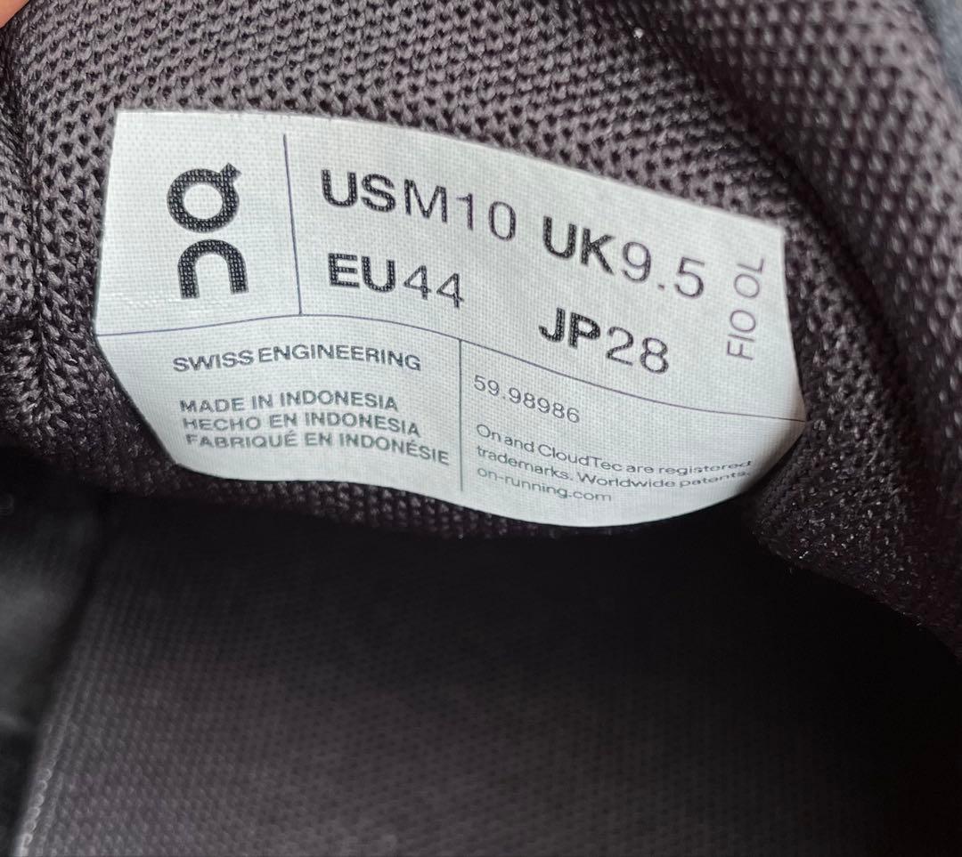 オン　On Cloud5 28cm All Black 中敷き新品未使用