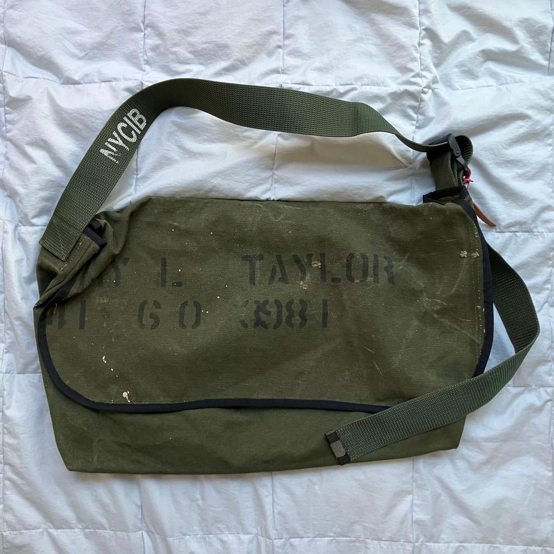 ショルダーバッグ Louis