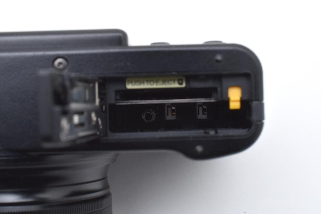 ■ 美品 ■ フジフィルム　FUJIFILM X10