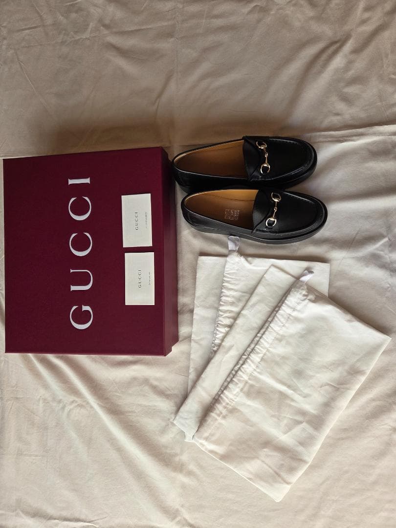GUCCI ブラック ローファー