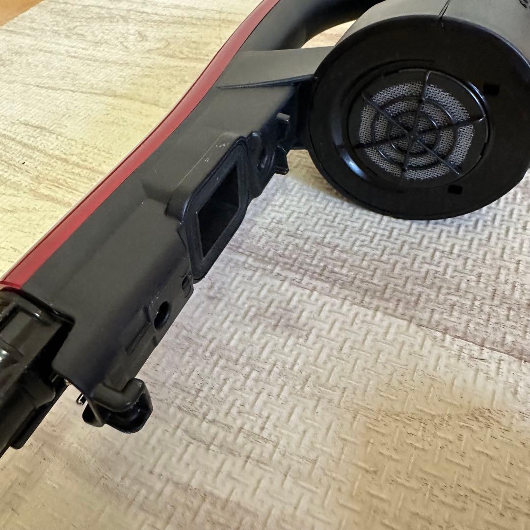 ⑨ 【超軽量モデル】 東芝トルネオ　掃除機VC-CLW31 23年製