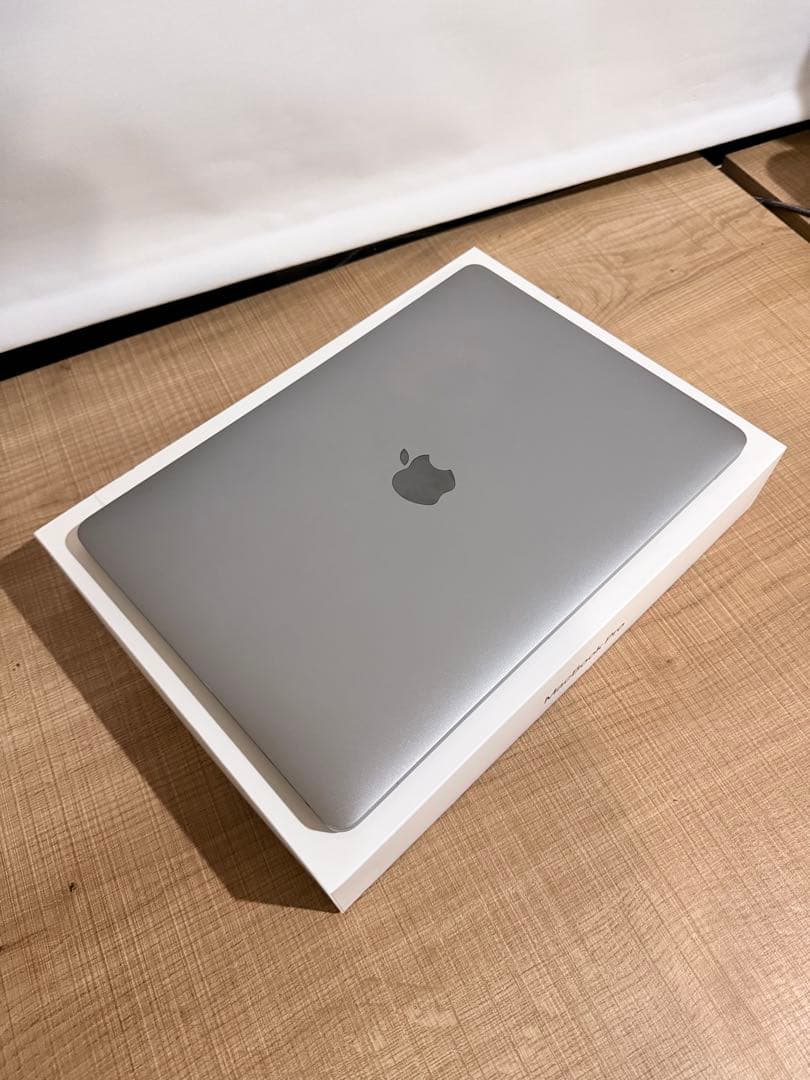 Apple MacBookPro 2019 13インチ 500GB メモリ8GB