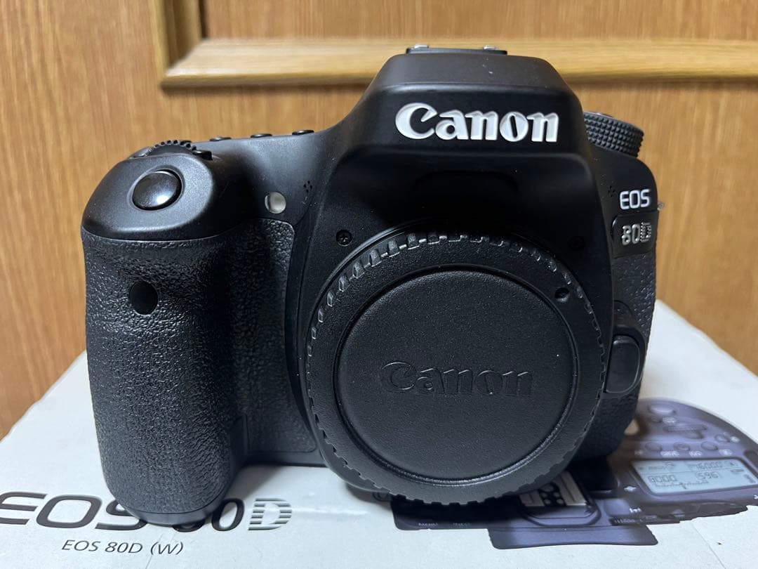 Canon EOS 80D 本体 + 付属品