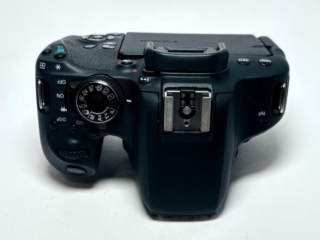 極上品 キヤノン EOS Kiss X9i ボディ