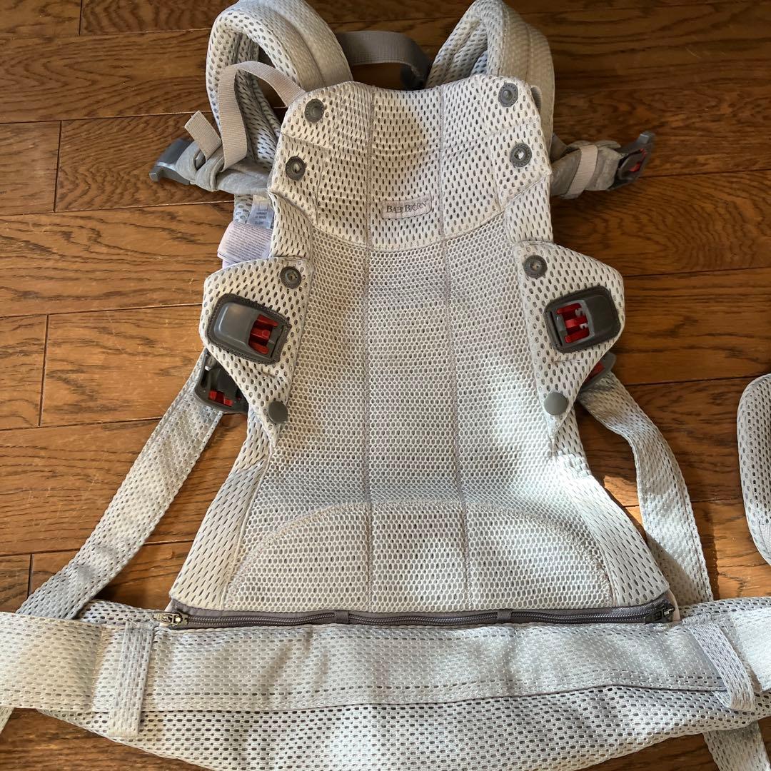 BABYBJÖRN ベビーキャリアハーモニー　抱っこ紐 メッシュ　シルバー