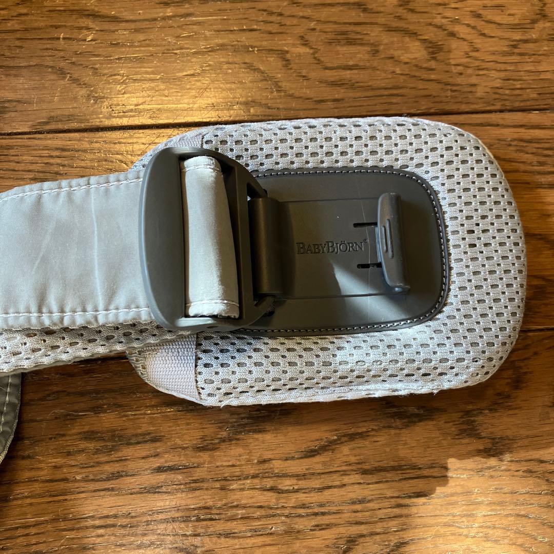 BABYBJÖRN ベビーキャリアハーモニー　抱っこ紐 メッシュ　シルバー