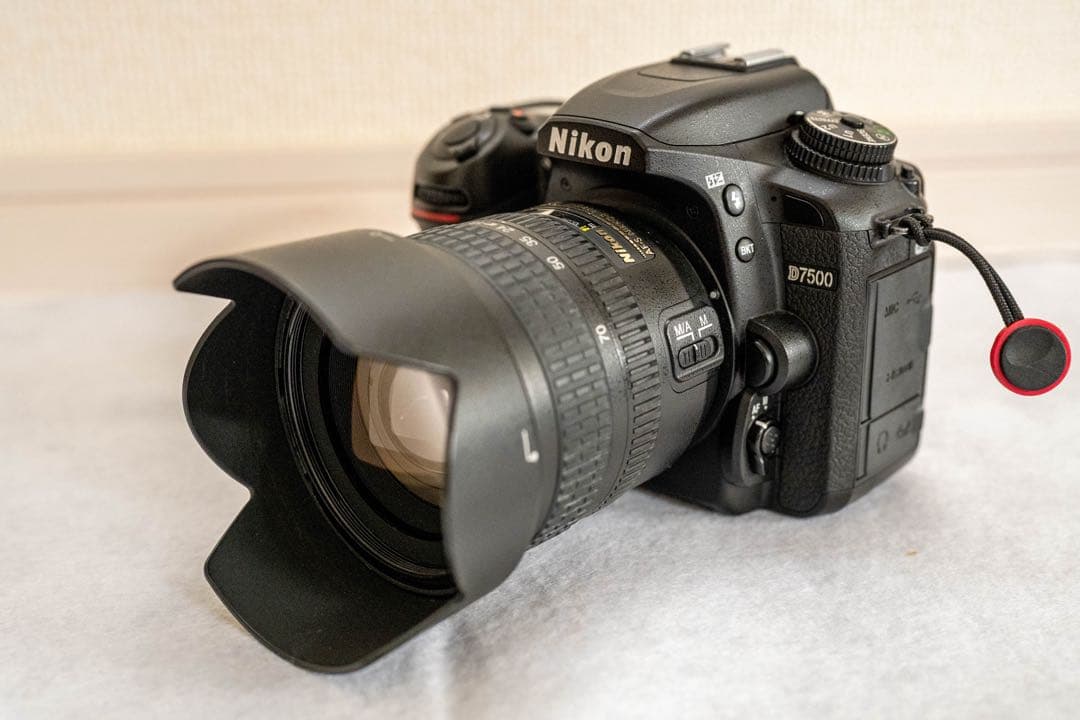 NikonD7500本体 一眼レフ レンズ付き