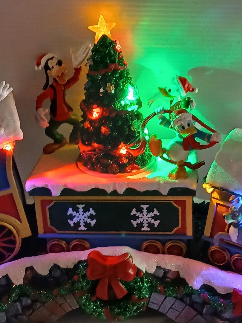 ディズニー　クリスマストレイン　サウンド付き、クリスマス飾り　照明LED