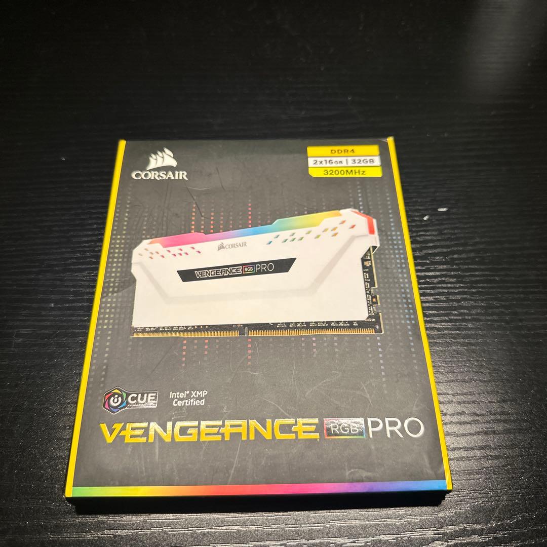 メモリー CORSAIR VENGEANCE RGB PRO 32GB